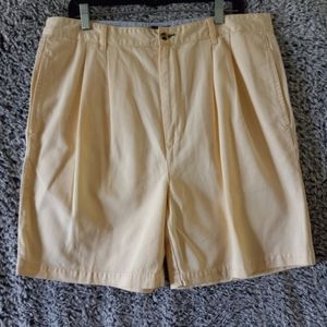 Mens Tommy Hilfiger Short 100 %Cotton Size  38 in excellent shape